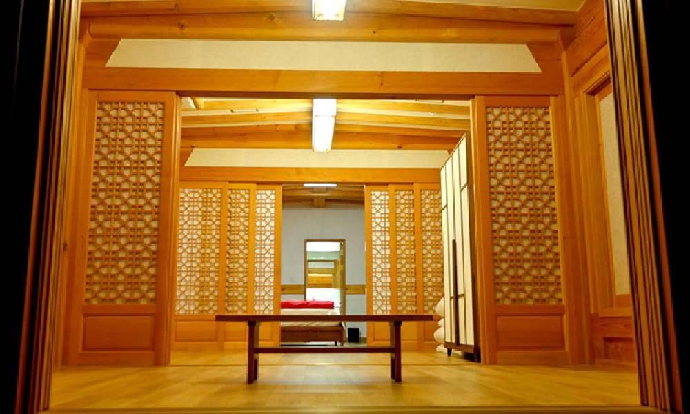 Hwangnamguan Hanok Village Кьонджу Екстер'єр фото